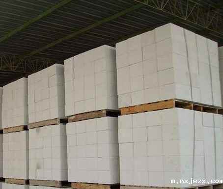 伟德电玩水果控为什么要使用专用粘结剂和干法施工？